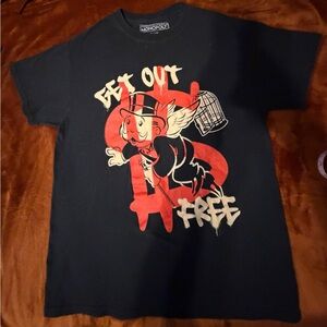 Monopoly Get Out Of Jail Free Graphic T-shirt Men Small Black Short Sleeve.